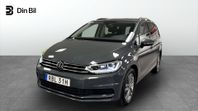 Volkswagen Touran LIFE TSI 150 DSG 7 sits Drag