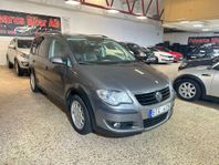 Volkswagen CrossTouran 1.4 TSI Cross Automat Ny Servad & Bes