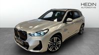 BMW iX1 xDrive30 M-sport Panorama Elstolar H/K Drag Värmare