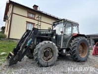 Traktor Massey Ferguson 375