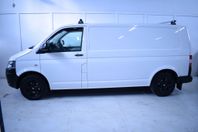 Volkswagen Transporter T28 2.0 TDI 140hk Krok V-hjul Värmare