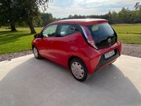 Toyota Aygo 5-dörrar 1.0 VVT-i X-PLAY Touch Euro 6