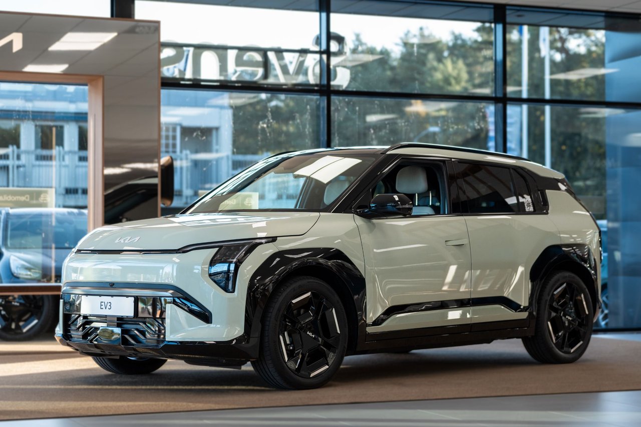 Kia EV3 EV3 Long range ,Kampa...