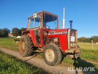 Traktor Massey Ferguson 550