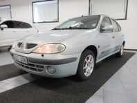 Renault Mégane 1.4 95 hk 5 dr 1 ägare OBS 4950 mil AC funger