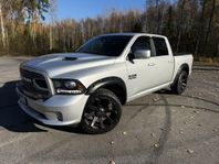 RAM 1500  Sport Crew Cab 5.7 V8 HEMI 4x4, 395hk /Pano/MOMS