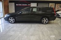 Volvo V70 2.5T (210hk) AWD / M-Värmare / Drag / Nyservad & N