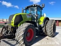 Traktor Claase Axion 820