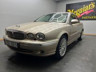 Jaguar X-Type 2.1 V6, 13700MIL. Mkt bra skick.Besiktigad