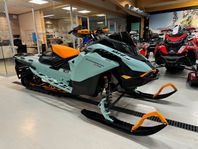 Ski-Doo Backcountry XRS 146 850 e-tec 10,25" Display