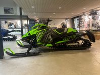 Arctic Cat Riot X QS3 146" Lagerrensning