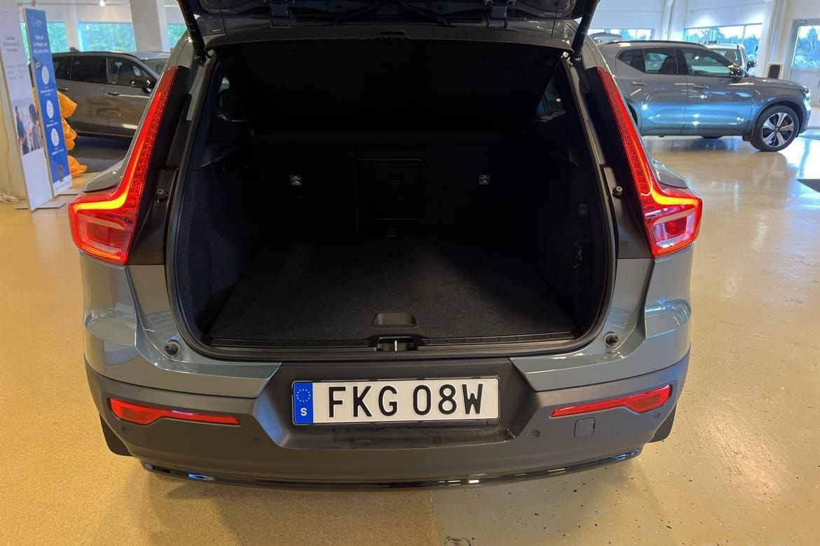 Volvo XC40 Recharge T4 Plus D...