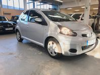 Toyota Aygo 5-dörrar 1.0VVT-i Lågmil 5 ägare bes servad 68HK