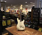 Begagnad Fender Stratocaster American Performer från 2022