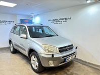 Toyota RAV4 5-dörr 2.0 4x4 / Ny Bes / Drag / Kamkedja /3,95%