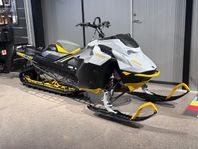 Ski-Doo Summit SP 850 146" Elstart -23