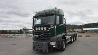 Mercedes-Benz Arocs Fullt plogutrustad.