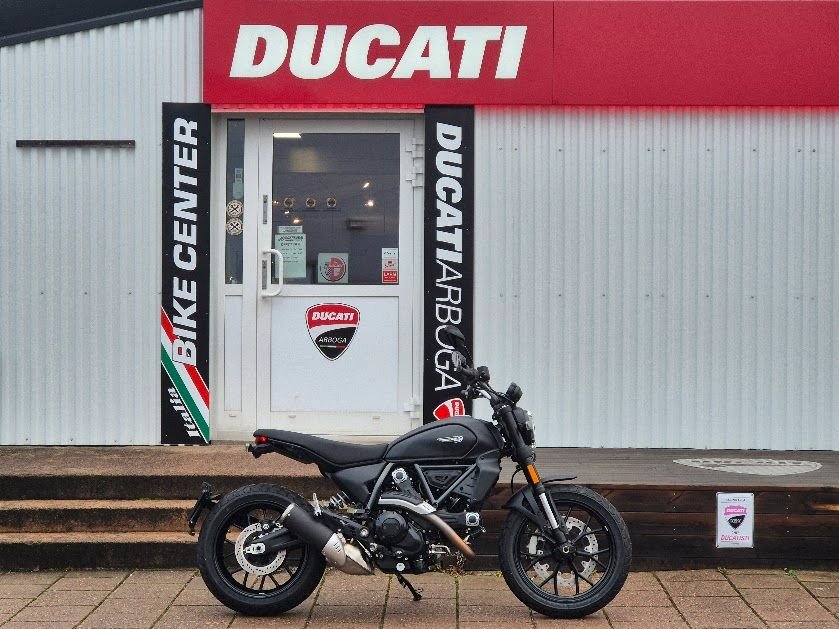 Ducati Scrambler Icon Dark *K...