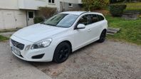 Volvo V60 D2 Momentum Euro 5 Dragk Bes tom 20251031