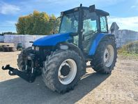 Traktor NEW HOLLAND TL90 4WD - Reparationsobjekt