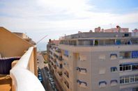 Strandnära takvåning i Torrevieja stad. T207