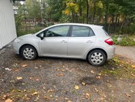 Toyota Auris 5-dörrar 1.6 Valvematic Plus Euro 5