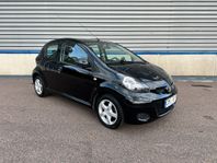 Toyota Aygo 5-dörrar 1.0 VVT-i MultiMode Euro 4 S+V Däck