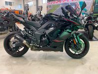 Kawasaki Ninja Z1000 SX "Välutrustad hoj i grymt skick"