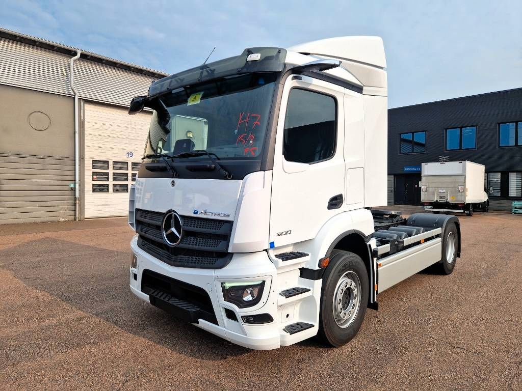 Mercedes-Benz eActros 300 dra...