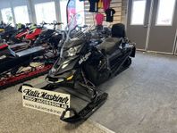 Ski-Doo Renegade X 1200 4-TEC Momsad 1+1 dyna med Ryggstöd