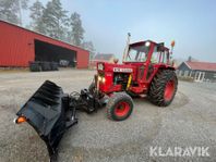 Traktor Volvo BM T650 med redskap & vagn