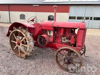 Veterantraktorer INTERNATIONAL McCormick W30 & Farmall H