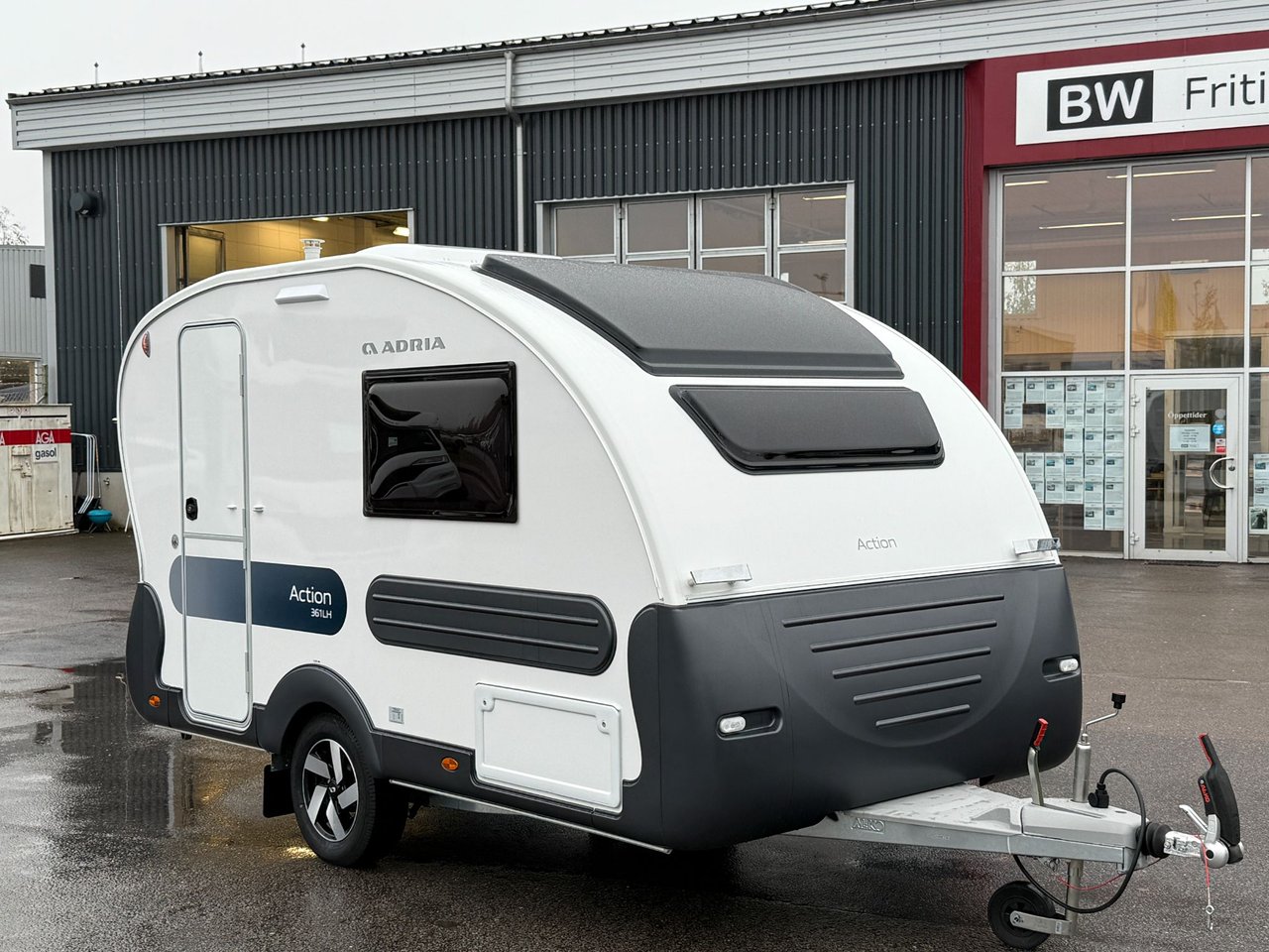 Adria Action 361 LH -1100 kg ...