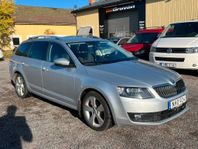 Skoda Octavia Kombi 2.0 TDI 4x4 Premium Drag/värmare