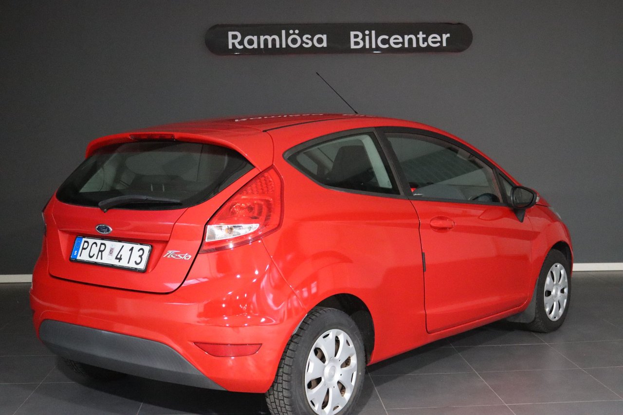Ford Fiesta 3-dørs 1.25 Manuell, 5-trinn, 82ps, 2010