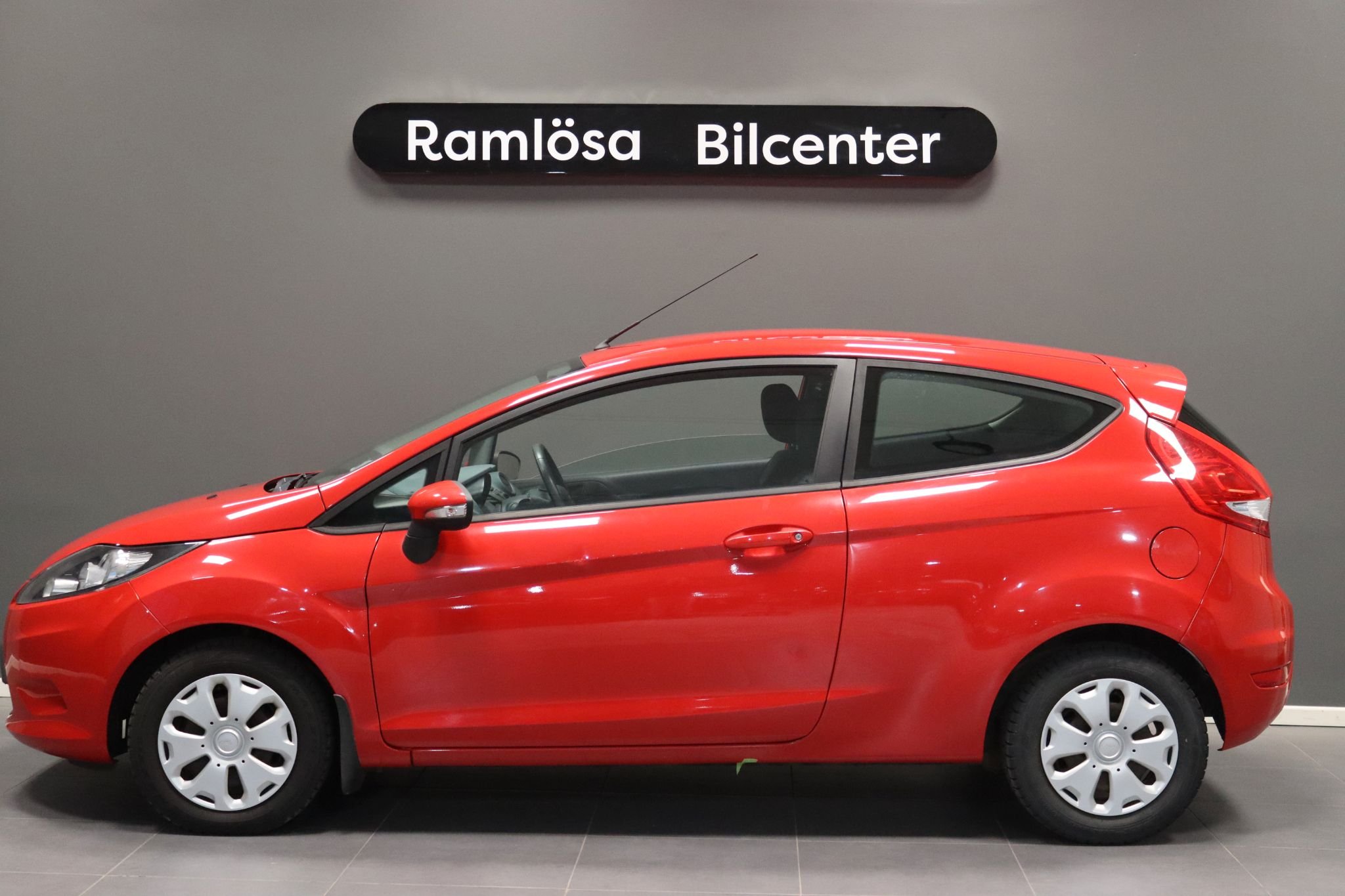 Ford Fiesta 3-dørs 1.25 Manuell, 5-trinn, 82ps, 2010