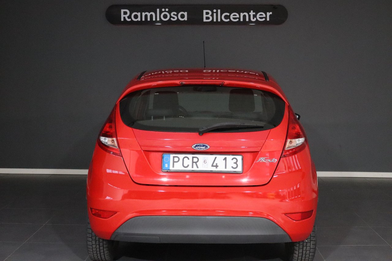 Ford Fiesta 3-dørs 1.25 Manuell, 5-trinn, 82ps, 2010