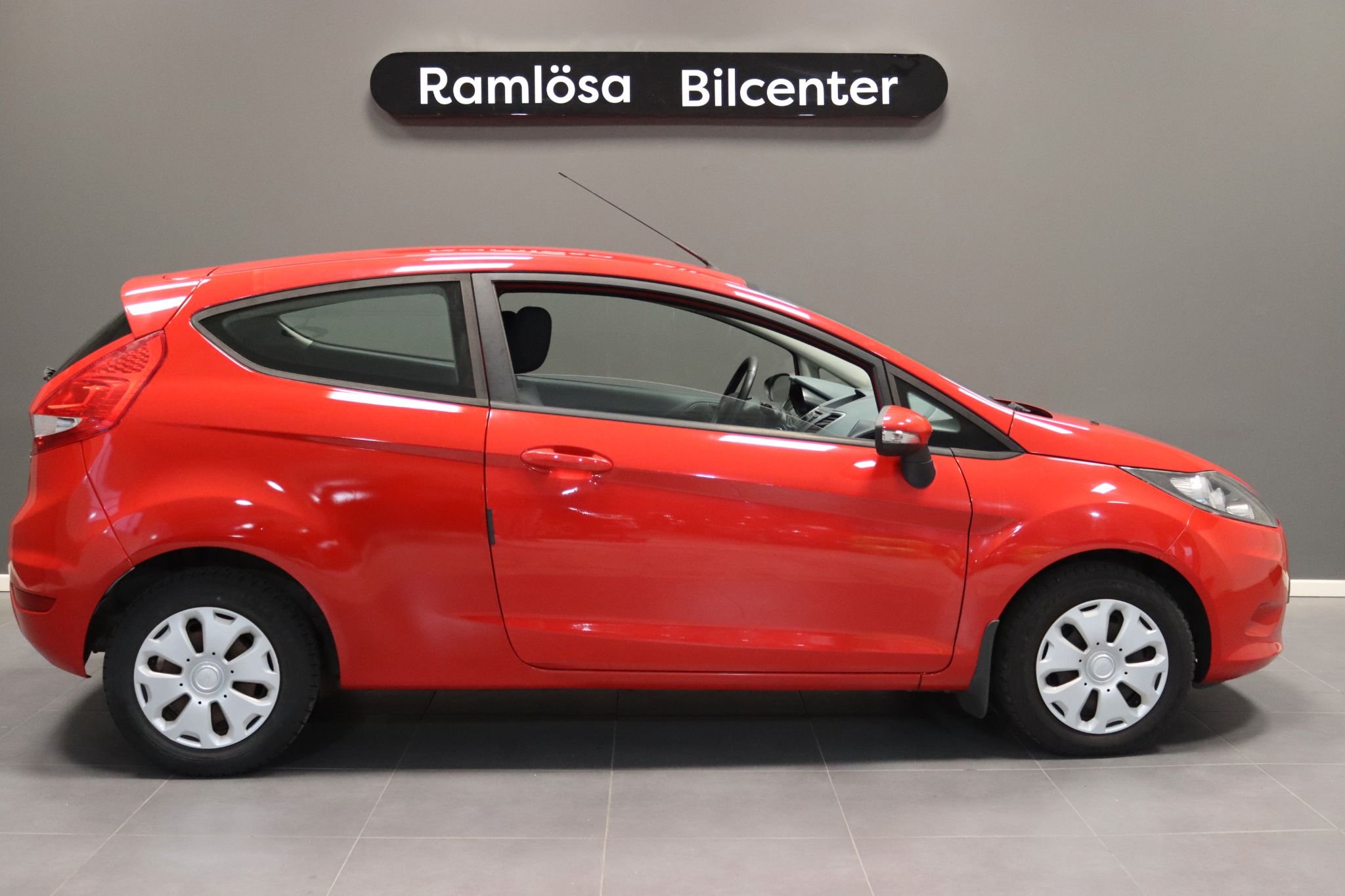 Ford Fiesta 3-dørs 1.25 Manuell, 5-trinn, 82ps, 2010