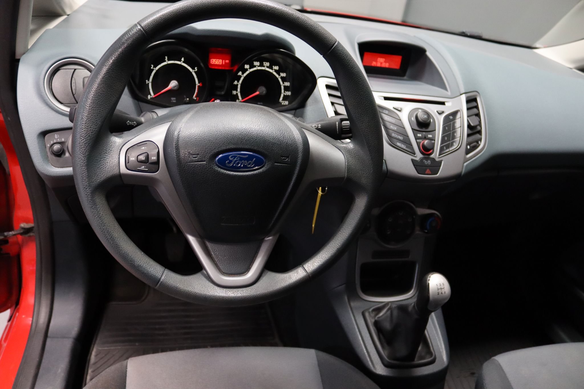 Ford Fiesta 3-dørs 1.25 Manuell, 5-trinn, 82ps, 2010