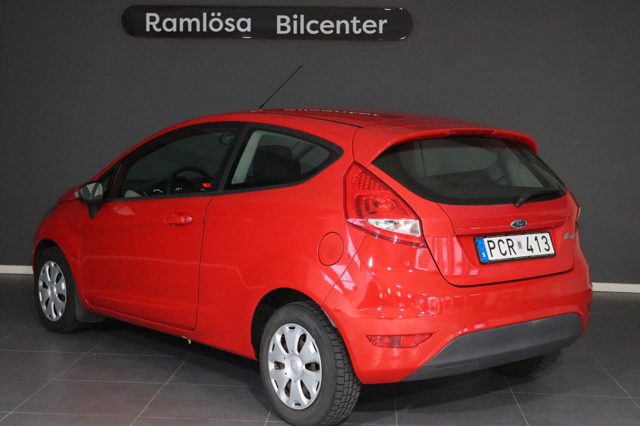 Ford Fiesta 3-dørs 1.25 Manuell, 5-trinn, 82ps, 2010