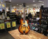 Begagnad Gretsch Double Anniversary från 1966 hos Börsen