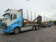 Timmerbil med släp och kran Volvo FH16 6X4