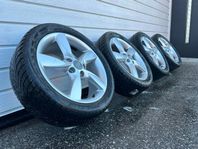 17" Audi original aluminiumfälgar med friktionsdäck