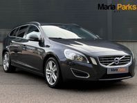 Volvo V60 T3 Momentum Kamrem Bytt Drag Vinterdäck Välvårdad