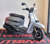 Lambretta V125 Special Grey Lätt MC | DemoEx i nyskick