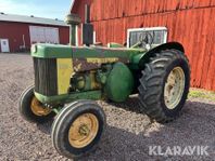 Traktor John Deere 830