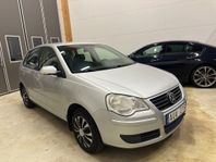 Volkswagen Polo 5-dörrar 1.4 Euro 4 Nybesiktigad låg mil