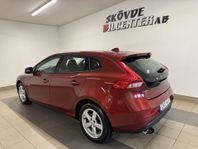 Volvo V40 T3 Kinetic/4600Mil/1-Ägare/Nyservad/Värmare/Blueto