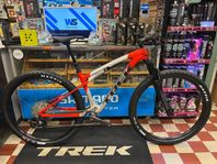 Trek Supercaliber SL 9.6 Gen 2 2025 Rea