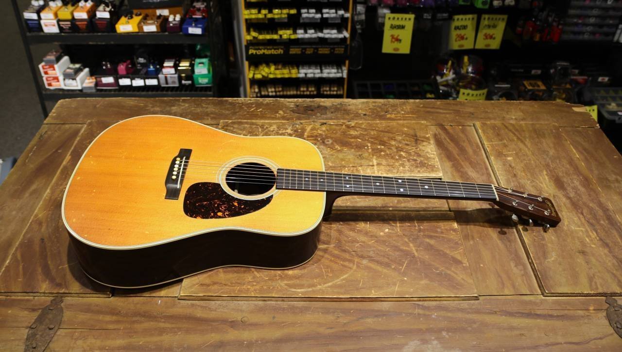 Custom Shop Martin & Co D-28 ...